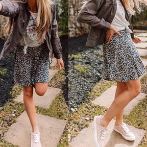 🌸NWT High-Waisted Floral Skirt